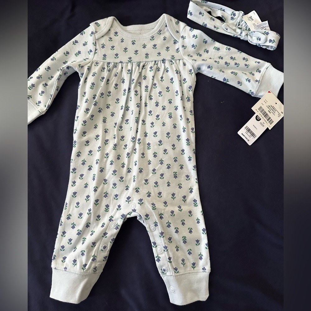 Carter's Blue and Green Onesie with Long Sleeves and Fitted Cuffs. NWT